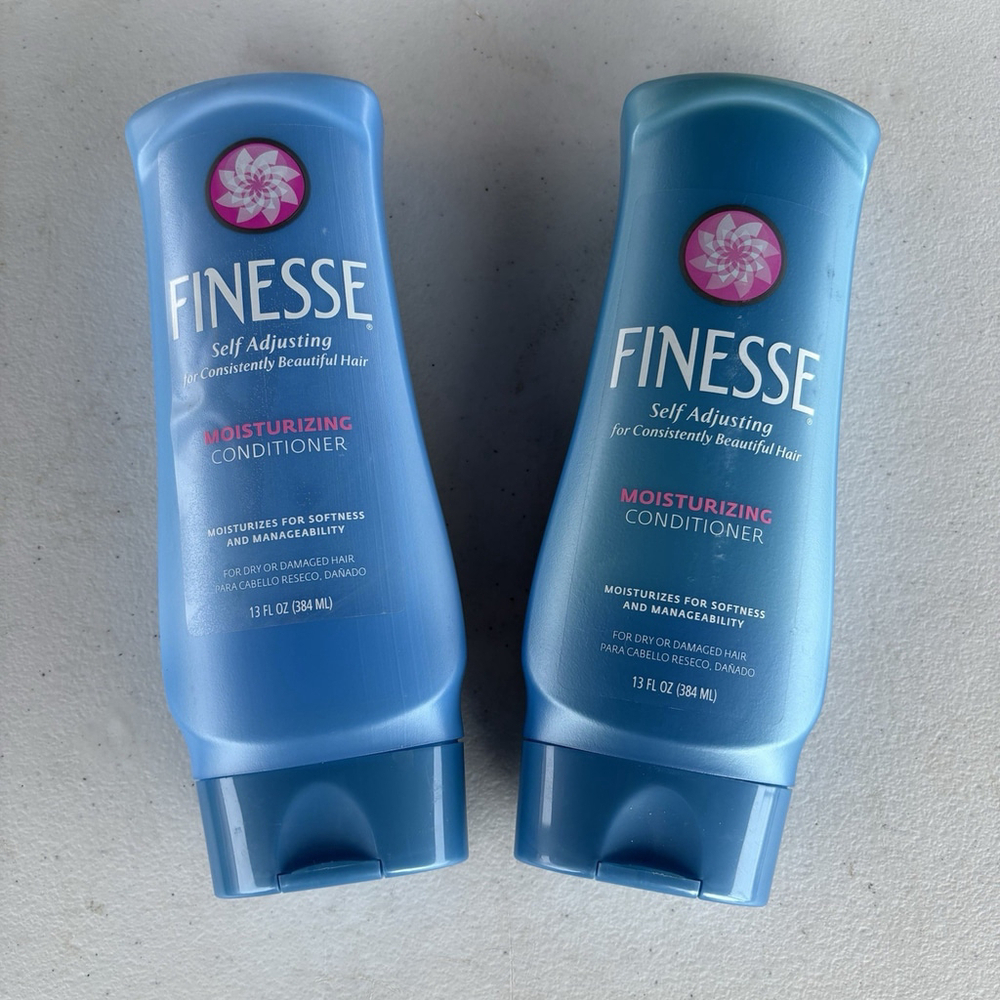 Finesse Self Adjusting Moisturizing Conditioner 13 oz Lot of 2 Dry Or Damaged
